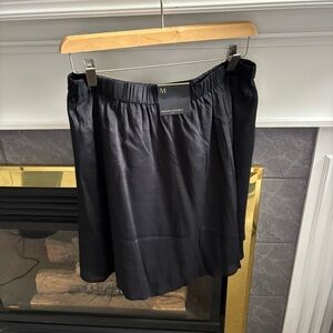 Banana Republic silky black skirt